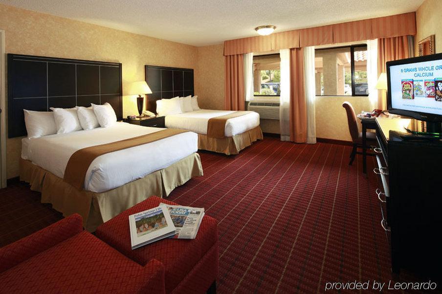 Holiday Inn Express Palm Desert By Ihg Rum bild